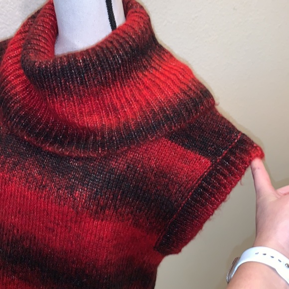 Michael Kors red striped wool blend sleeveless cowl neck sweater - Picture 4 of 8